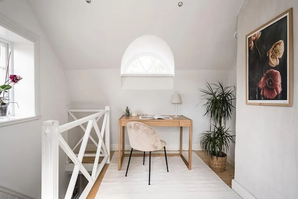 Lyxigt Hus I Stockholm Med Bastu Och Sjoeutsikt别墅 瑞典