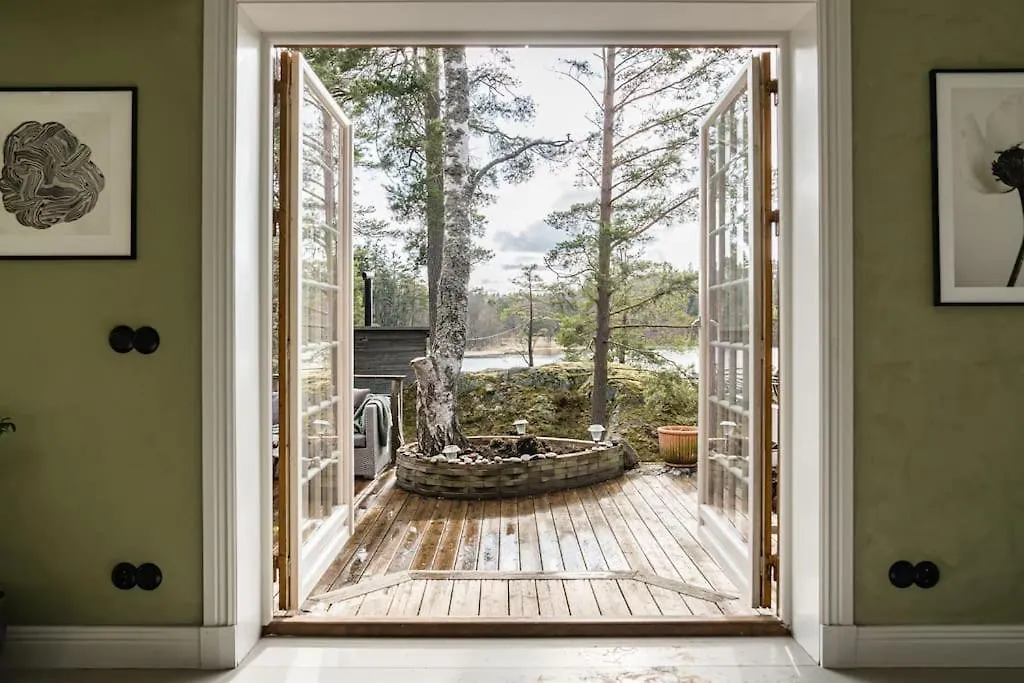 Lyxigt Hus I Stockholm Med Bastu Och Sjoeutsikt别墅