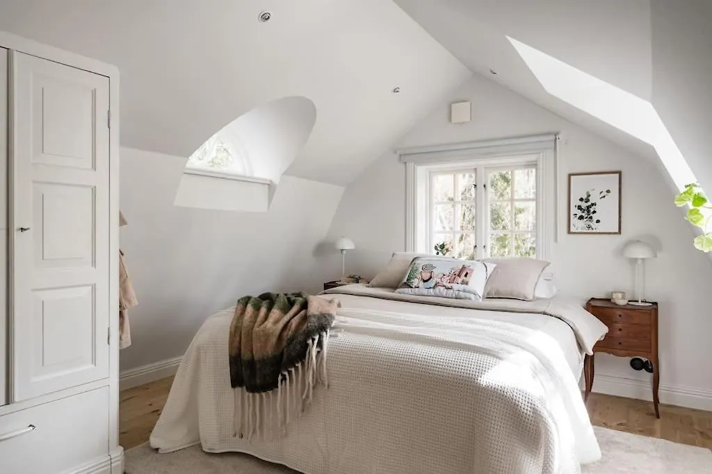 Lyxigt Hus I Stockholm Med Bastu Och Sjoeutsikt别墅 0*,  瑞典